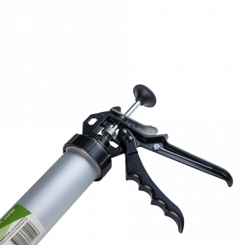 Пистолет для герметика 600мл закрытый корпус UNIK